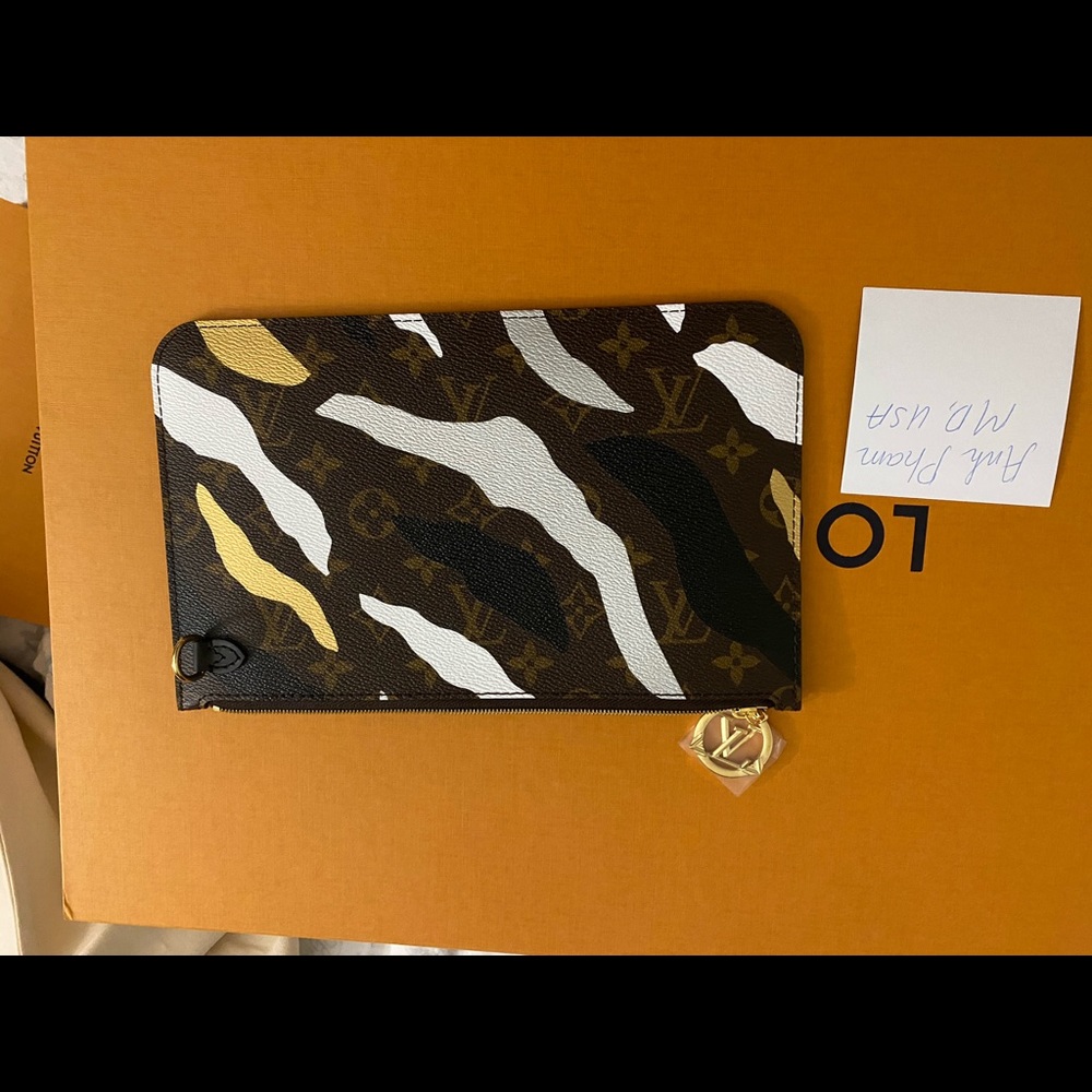 Neverfull Pouch limited edition